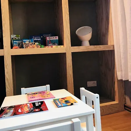 Maison D'architecte En Plein Coeur D'honfleur Avec Bain Nordique Vakantiehuis Honfleur