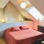 Maison D'architecte En Plein Coeur D'honfleur Avec Bain Nordique Semesterbostad Honfleur