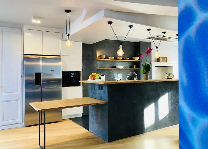 Hébergement de vacances Maison D'architecte En Plein Cœur D'honfleur Avec Bain Nordique Honfleur